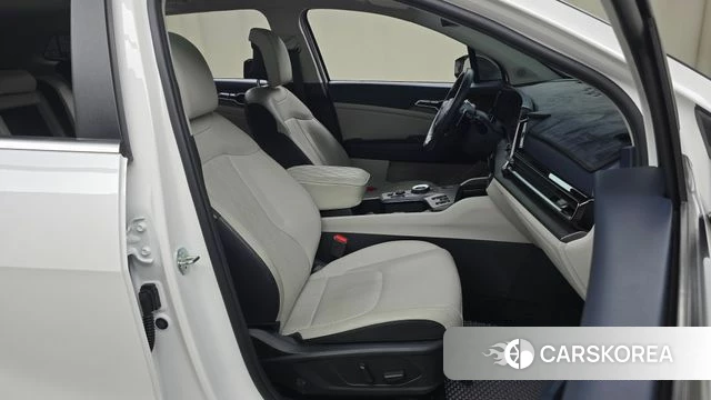Kia Sportage 5th Generation 2022 Белый из Кореи, фото 5