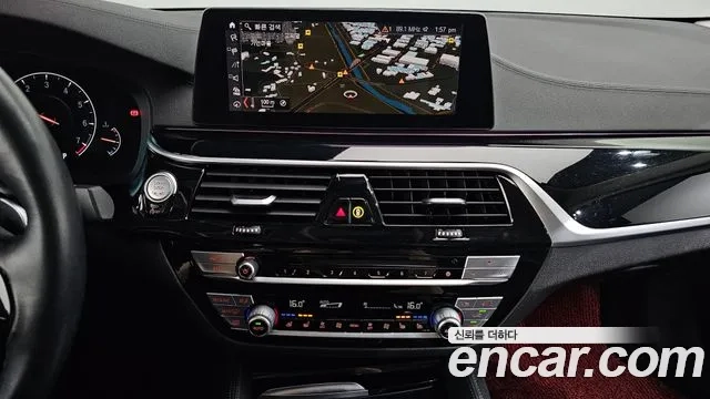 BMW 5 Series (G30) 2019 Белый из Кореи, фото 5