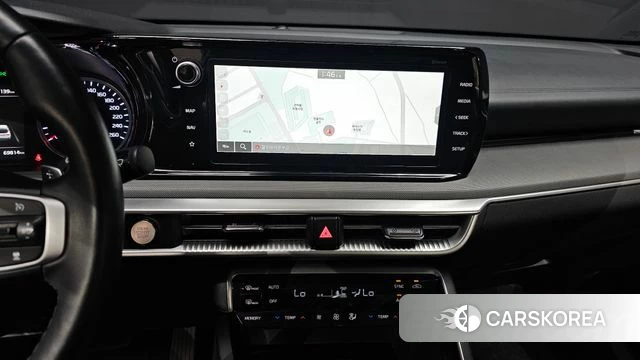 Kia K5 3rd generation 2023 Серебристо-серый из Кореи, фото 5