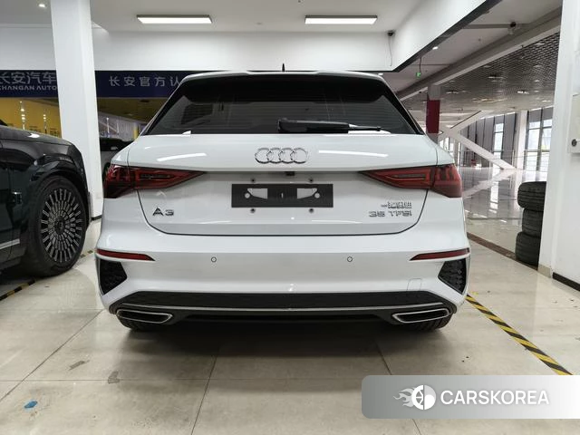 Audi A3 2023 Белый из Китая, фото 5