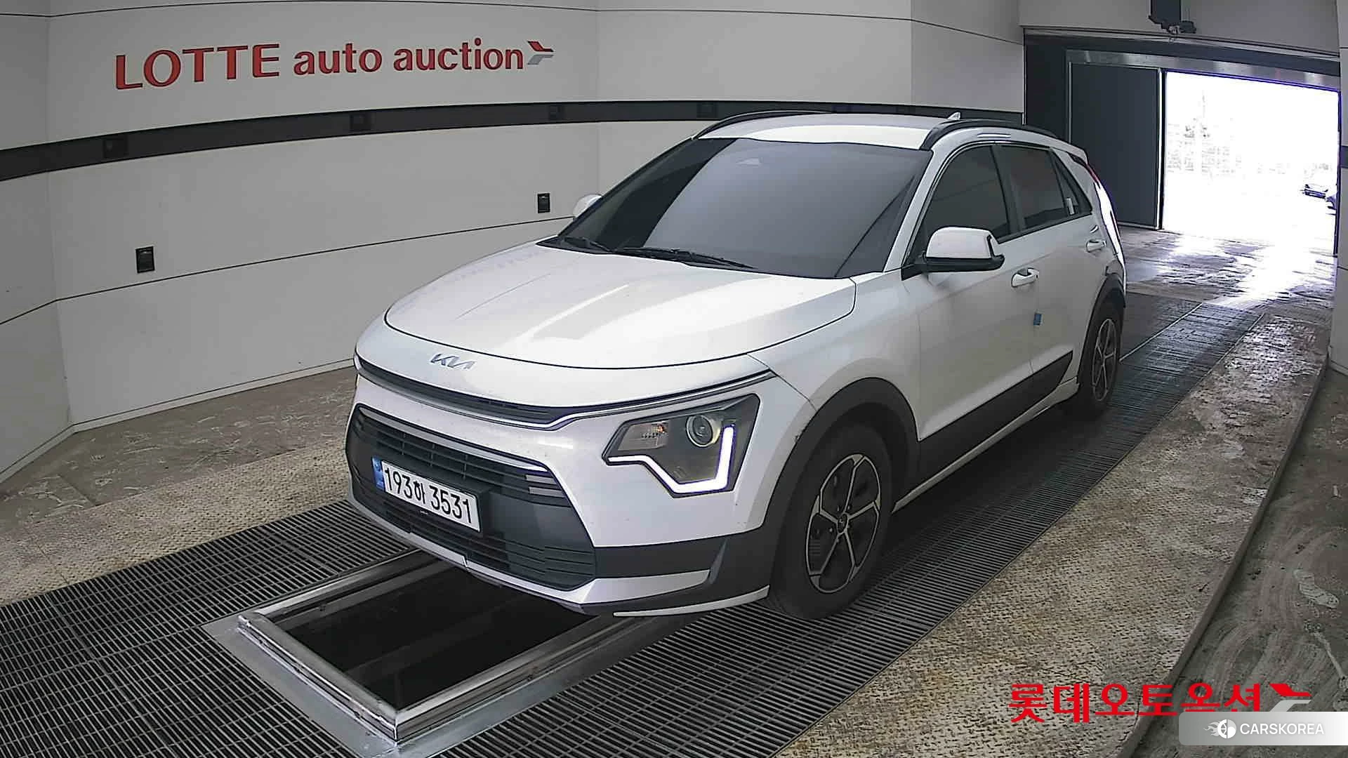 Kia Niro Hybrid 2022 Snow White Pearl (optional) из Кореи, фото 5