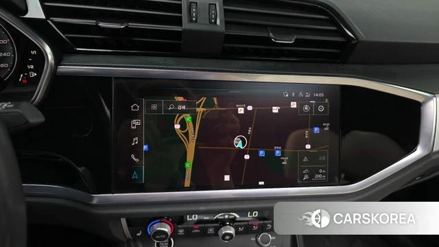 Audi Q3 (F3) 2023 Белый из Кореи, фото 5