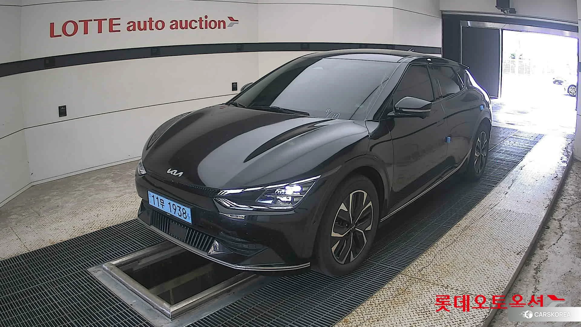 Kia EV6 2022 Черный из Кореи, фото 5