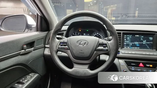 Hyundai Avante AD 2018 Белый из Кореи, фото 5