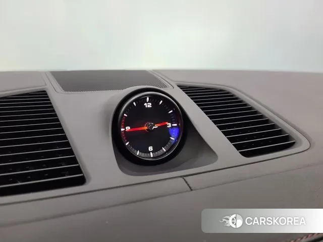 Porsche Cayenne (PO536) 2023 Жемчужный цвет из Кореи, фото 5