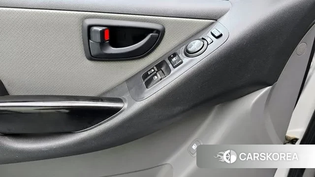 Hyundai The New Grand Starex 2021 Белый из Кореи, фото 5