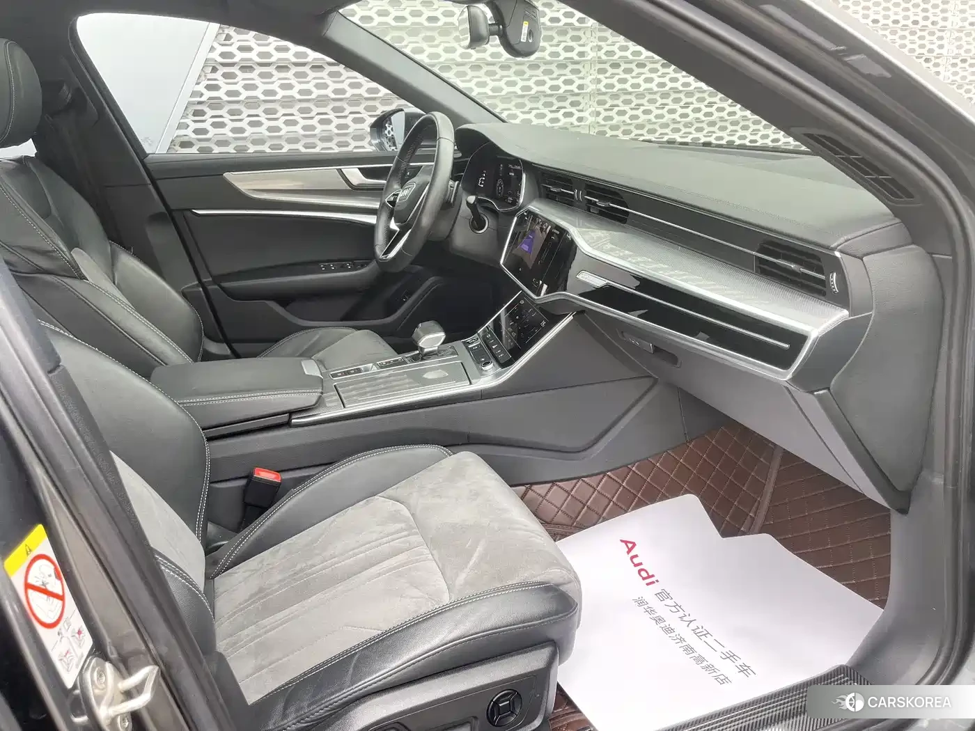 Audi A6L 2021 Silver/gray из Китая, фото 5