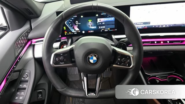 BMW 5 Series (G60) 2025 Белый из Кореи, фото 5