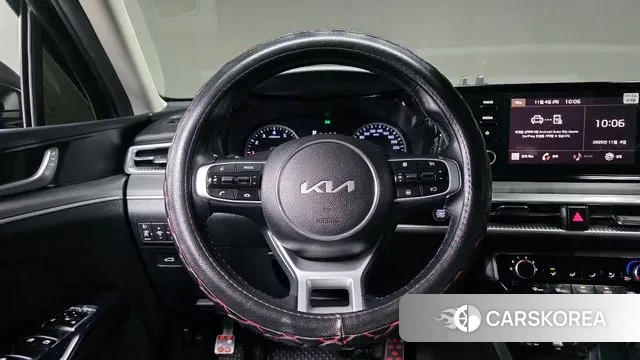 Kia K5 3rd generation 2023 Черный из Кореи, фото 5