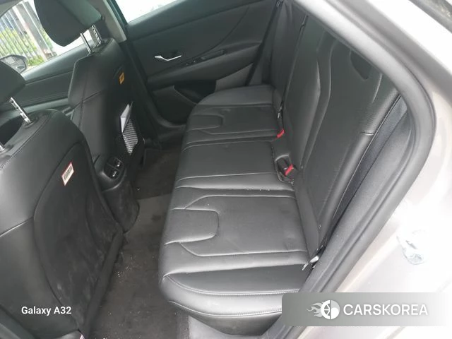 Hyundai Avante Hybrid (CN7) 2021 Серебристо-серый из Кореи, фото 5