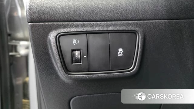Hyundai Tucson (NX4) 2021 Серебряный из Кореи, фото 5
