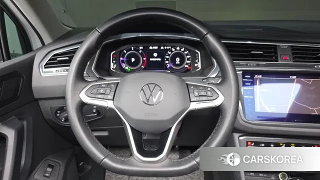 Volkswagen Tiguan second Generation 2022 Белый из Кореи, фото 5