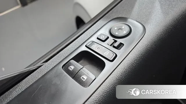 Hyundai Staria 2025 Белый из Кореи, фото 5