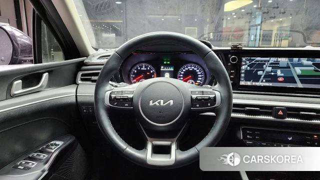 Kia K5 3rd generation 2023 Черный из Кореи, фото 5