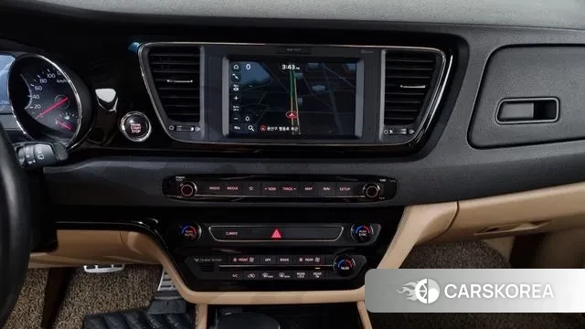 Kia The New Carnival 2019 Белый из Кореи, фото 5