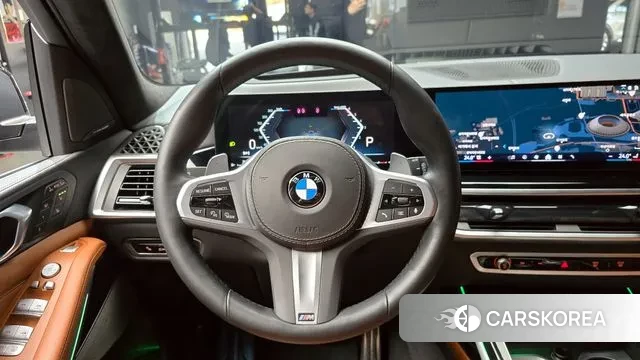 BMW X7 (G07) 2024 Черный из Кореи, фото 5