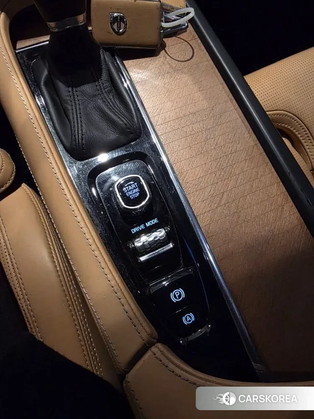 Volvo XC90 second Generation 2020 Белый из Кореи, фото 5