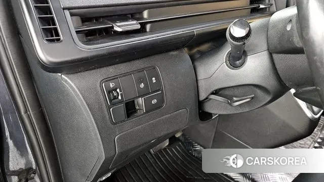 Hyundai Staria 2022 Серый из Кореи, фото 5