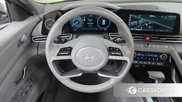 Hyundai The New Avante (CN7) 2024 Серебристо-серый из Кореи, фото 5