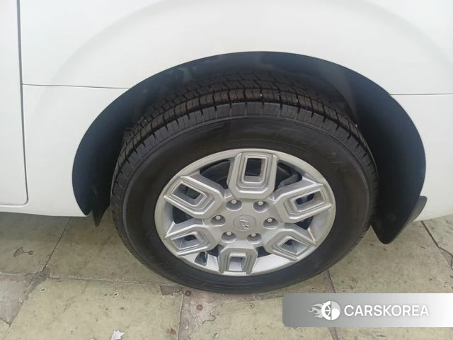 Hyundai Staria 2022 Белый из Кореи, фото 5