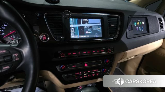 Kia The New Carnival 2019 Белый из Кореи, фото 5