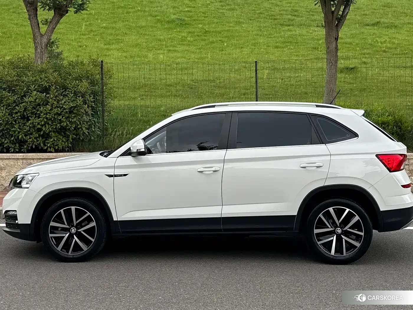 Skoda Komick 2022 Белый из Китая, фото 5