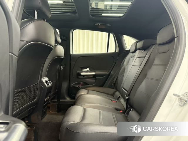 Mercedes-Benz GLA 2021 Белый из Китая, фото 5