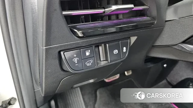 Kia EV6 2022 Жемчужный цвет из Кореи, фото 5