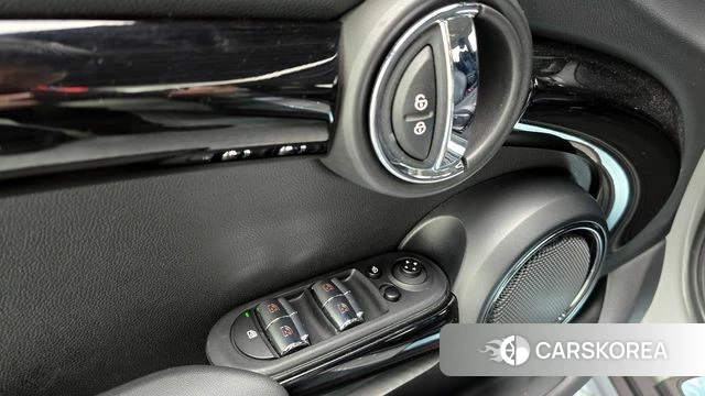 Mini Cooper 2021 Серебристо-серый из Кореи, фото 5