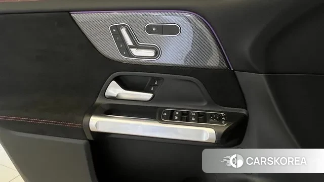 Mercedes-Benz GLB-Class X247 2025 Белый из Кореи, фото 5