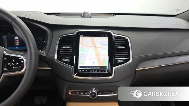 Volvo XC90 second Generation 2023 Белый из Кореи, фото 5
