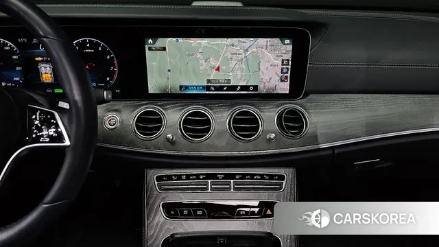 Mercedes-Benz E-Class W213 2022 Белый из Кореи, фото 5