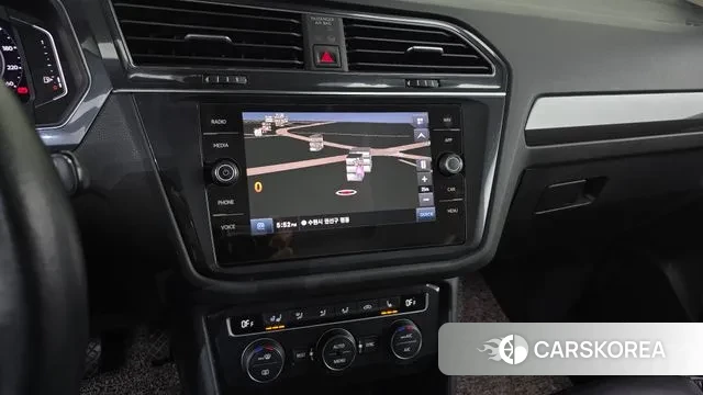 Volkswagen Tiguan Allspace 2020 Белый из Кореи, фото 5