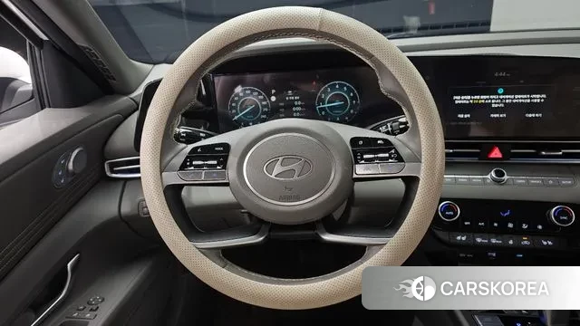 Hyundai The New Avante (CN7) 2024 Белый из Кореи, фото 5