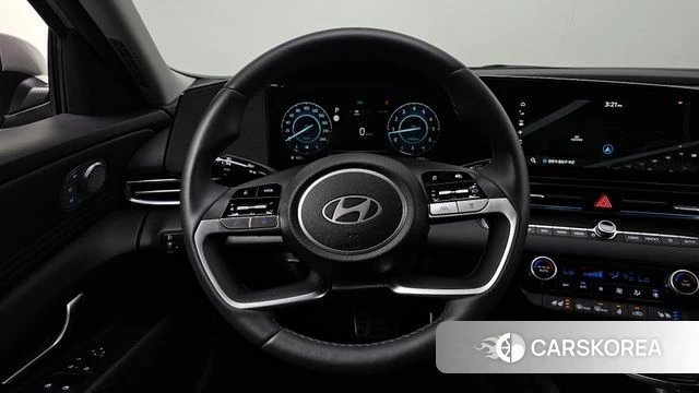 Hyundai The New Avante (CN7) 2025 Серебристо-серый из Кореи, фото 5