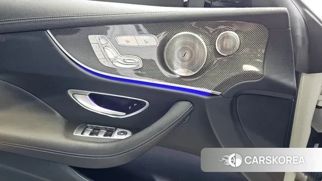 Mercedes-Benz E-Class W213 2022 Белый из Кореи, фото 5