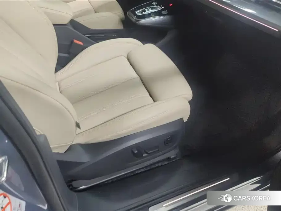 Audi Q4 2025 Синий из Китая, фото 5