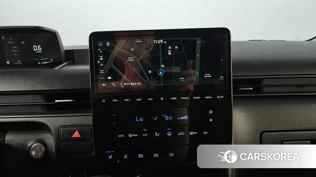 Hyundai Staria 2023 Серебристо-серый из Кореи, фото 5
