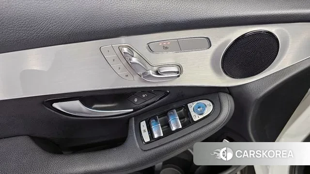 Mercedes-Benz GLC-Class X253 2018 Белый из Кореи, фото 5