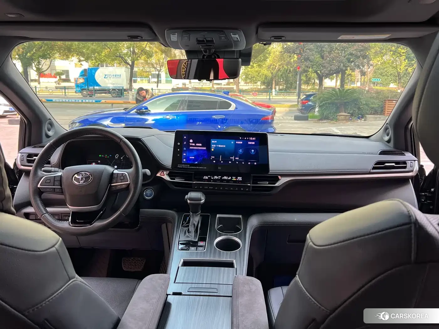Toyota Sienna 2024 Черный из Китая, фото 5
