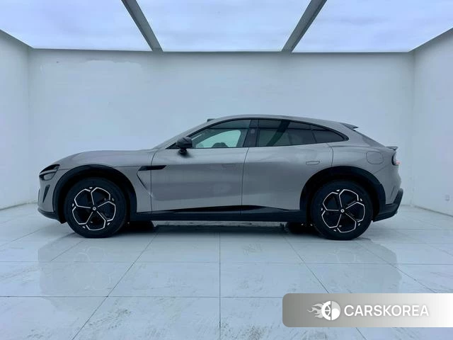 Xiaomi Car Xiaomi YU7 id 3919469 из Китая 5