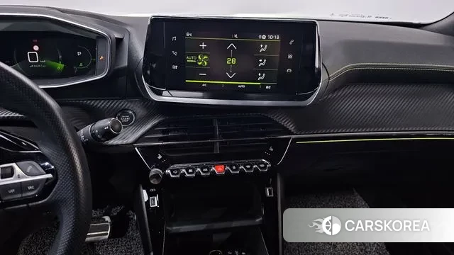 Peugeot 2008 Second generation 2021 Белый двухцветный из Кореи, фото 5