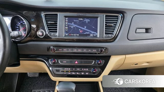 Kia The New Carnival 2018 Черный из Кореи, фото 5