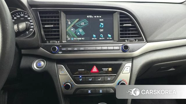 Hyundai Avante AD 2018 Серебристо-серый из Кореи, фото 5