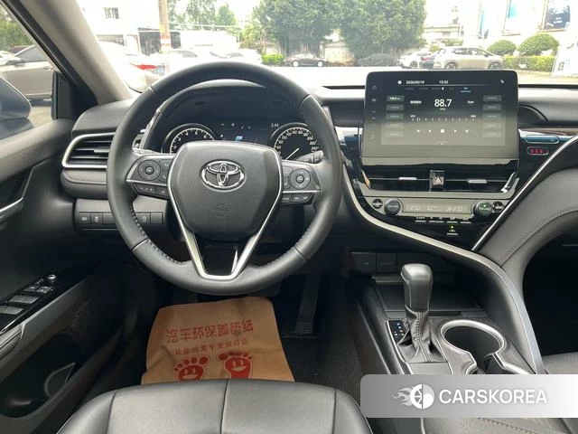 Toyota Camry 2023 Шампань из Китая, фото 5