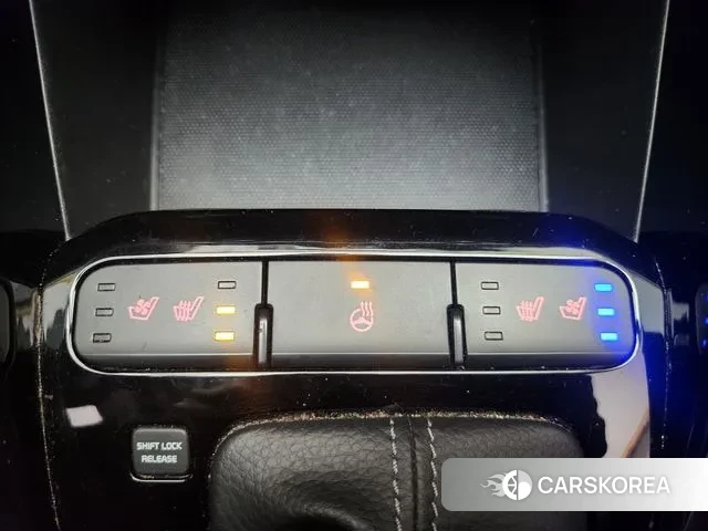 Kia Stonic 2019 Белый из Кореи, фото 5