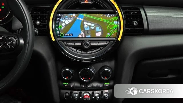 Mini Cooper 2021 Красный из Кореи, фото 5