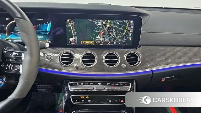 Mercedes-Benz E-Class W213 2022 Белый из Кореи, фото 5