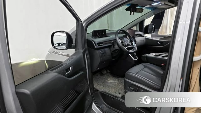 Hyundai Staria 2023 Серебряный из Кореи, фото 5