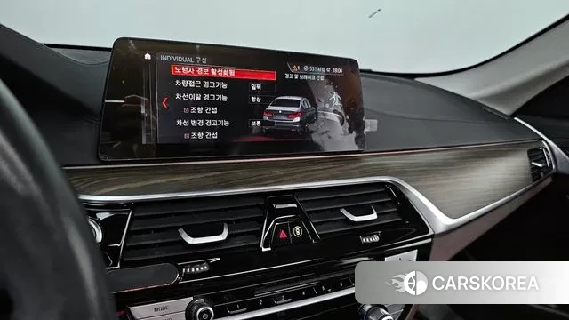 BMW 5 Series (G30) 2019 Белый из Кореи, фото 5